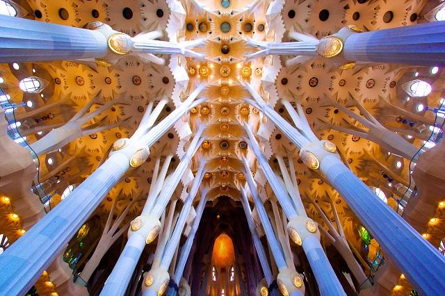 La Sagrada Familia'nın İçi, Barselona, Barcelona Interior