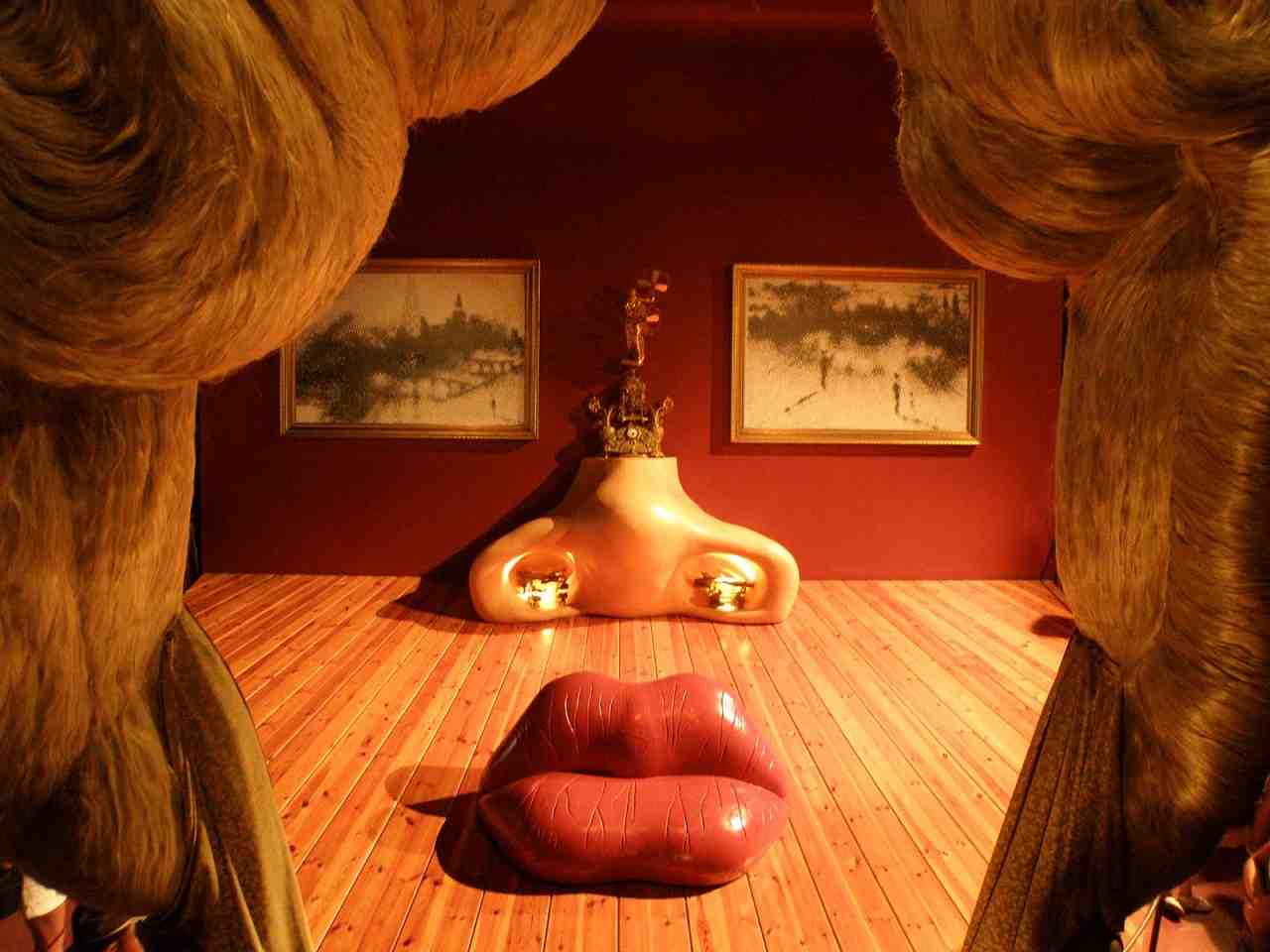 what to see in salvador dali museum
