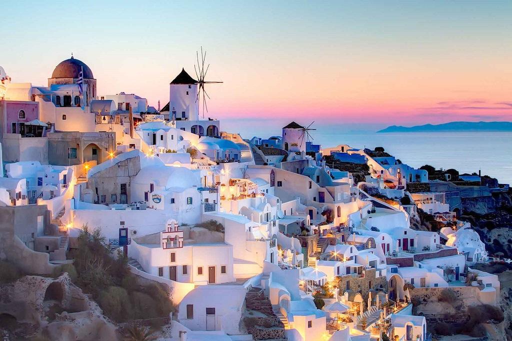 Santorini'ye Nasıl Gidilir? Türkiye'den feribot ve uçak ile ulaşım